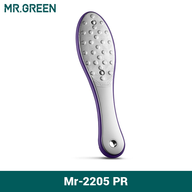 Mr. Green: Foot cleaning pedicure with machine.