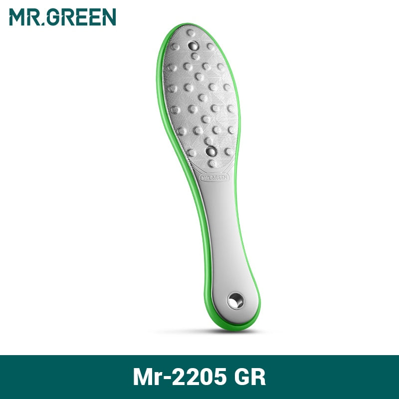 Mr. Green: Foot cleaning pedicure with machine.